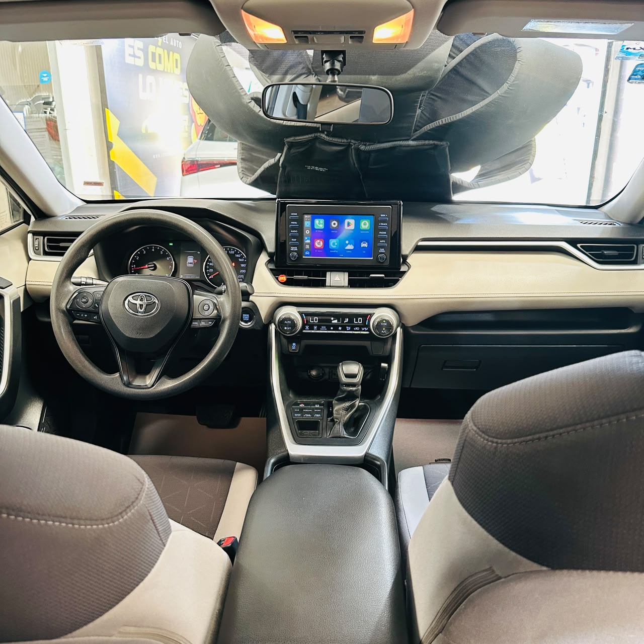 TOYOTA RAV4 XLE AWD 2019 - Imagen 11