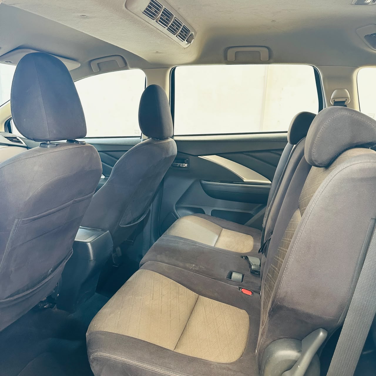 MITSUBISHI XPANDER CROSS LIMITED 2023 - Imagen 9