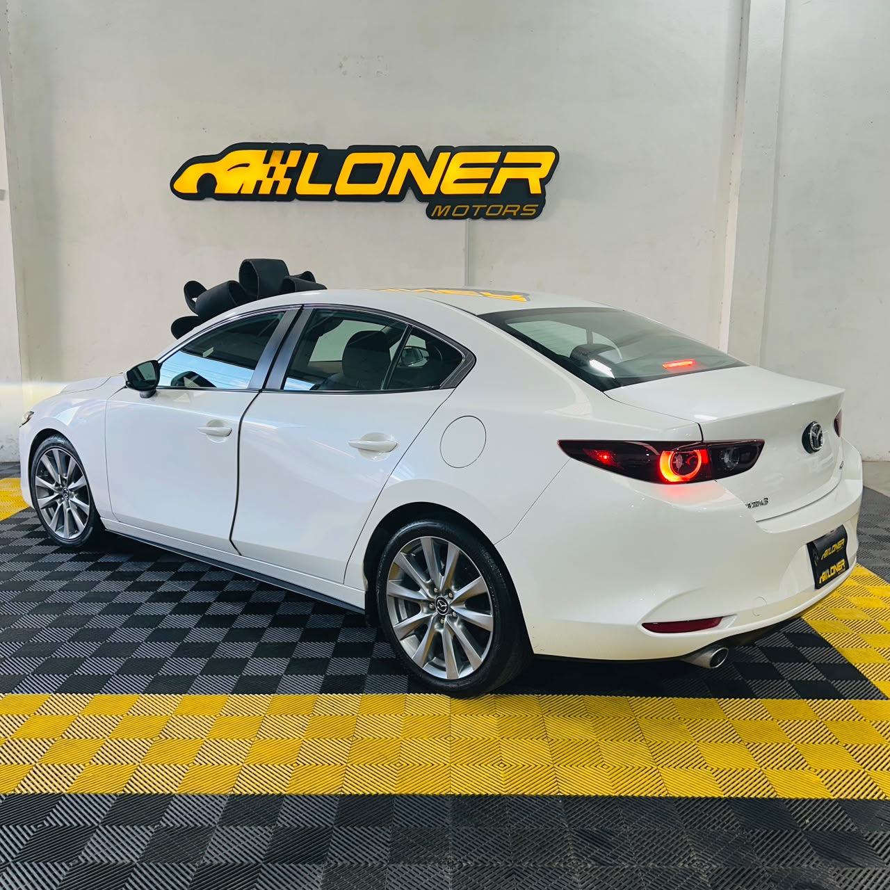 MAZDA 3 ISPORT 2023 - Imagen 5